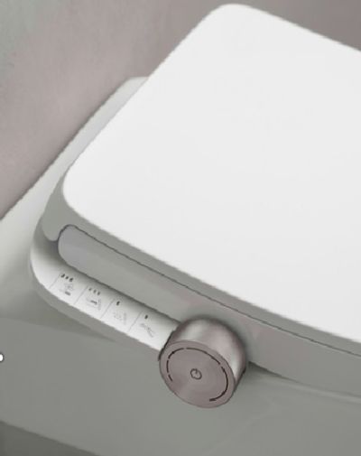 ONA In-Wash стенна тоалетна с електронно биде и капак с плавно падане с подгряване