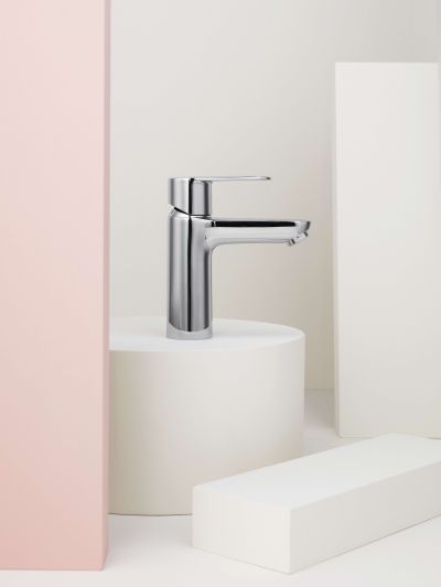 Смесител за умивалник Roca Victoria Plus с комфортна височина и клик витло