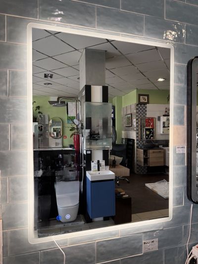 ALICANTE K правоъгълно огледало 60х80см с лед осветление и плака срещу изпотяване